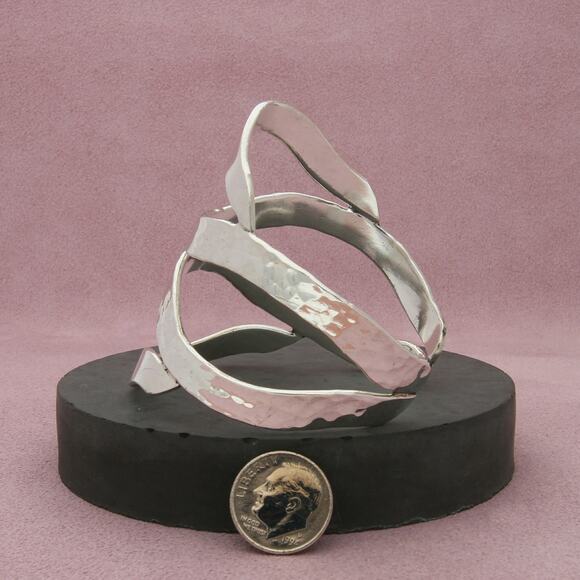 sterling silver vintage hammered wide cuff bracelet size 6.75in - Picture 2 of 3